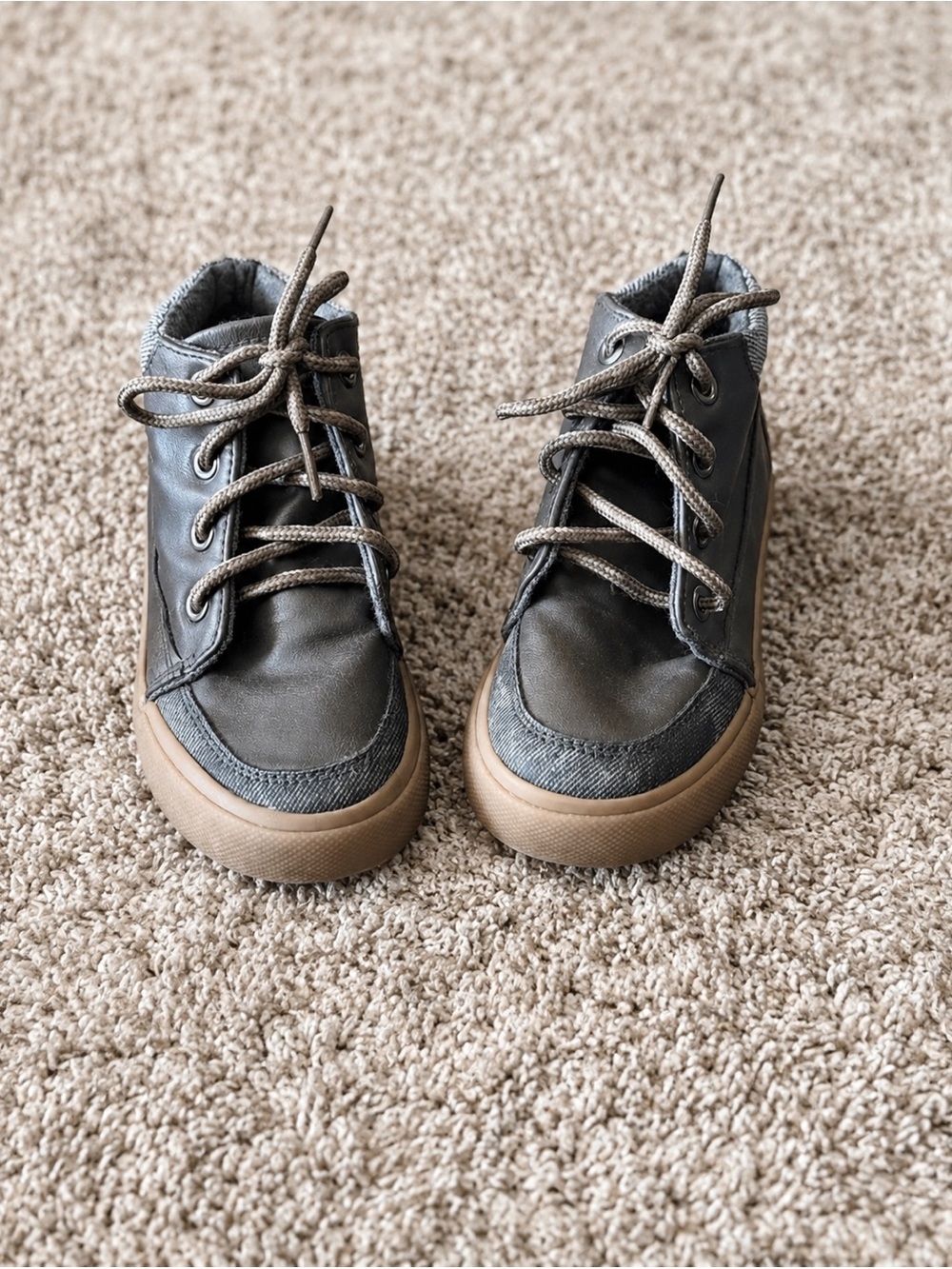 Sports Outdoor Kids Size 10 Gray High Top Sneakers